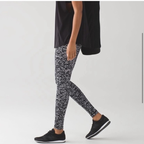 Lululemon Wunder Under Hi-Rise 7/8 Tight 25" m7. - Picture 3 of 16